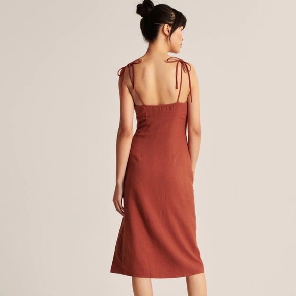 Red Linen Midi Dress - Picture 3 of 3